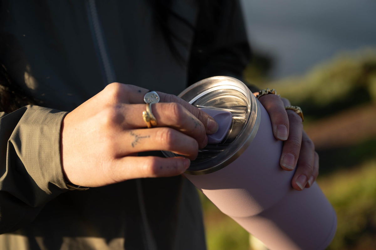 Insulated Stainless Steel Tumbler with Leak Resistant Lid G7742