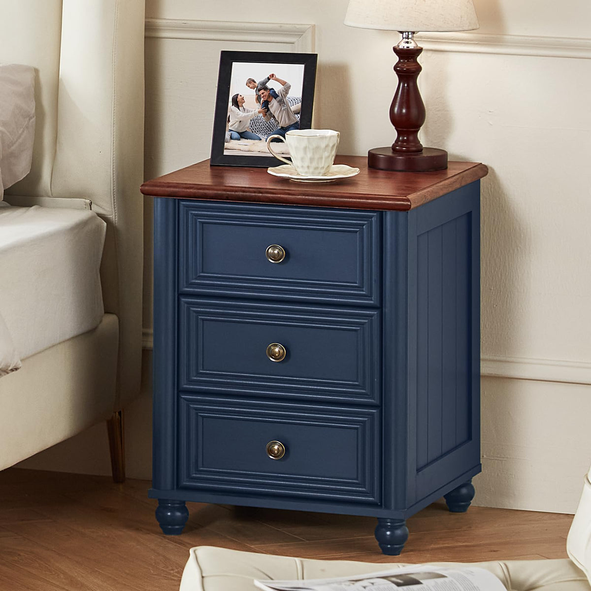 18" Night Stand with 3 Drawers P2583