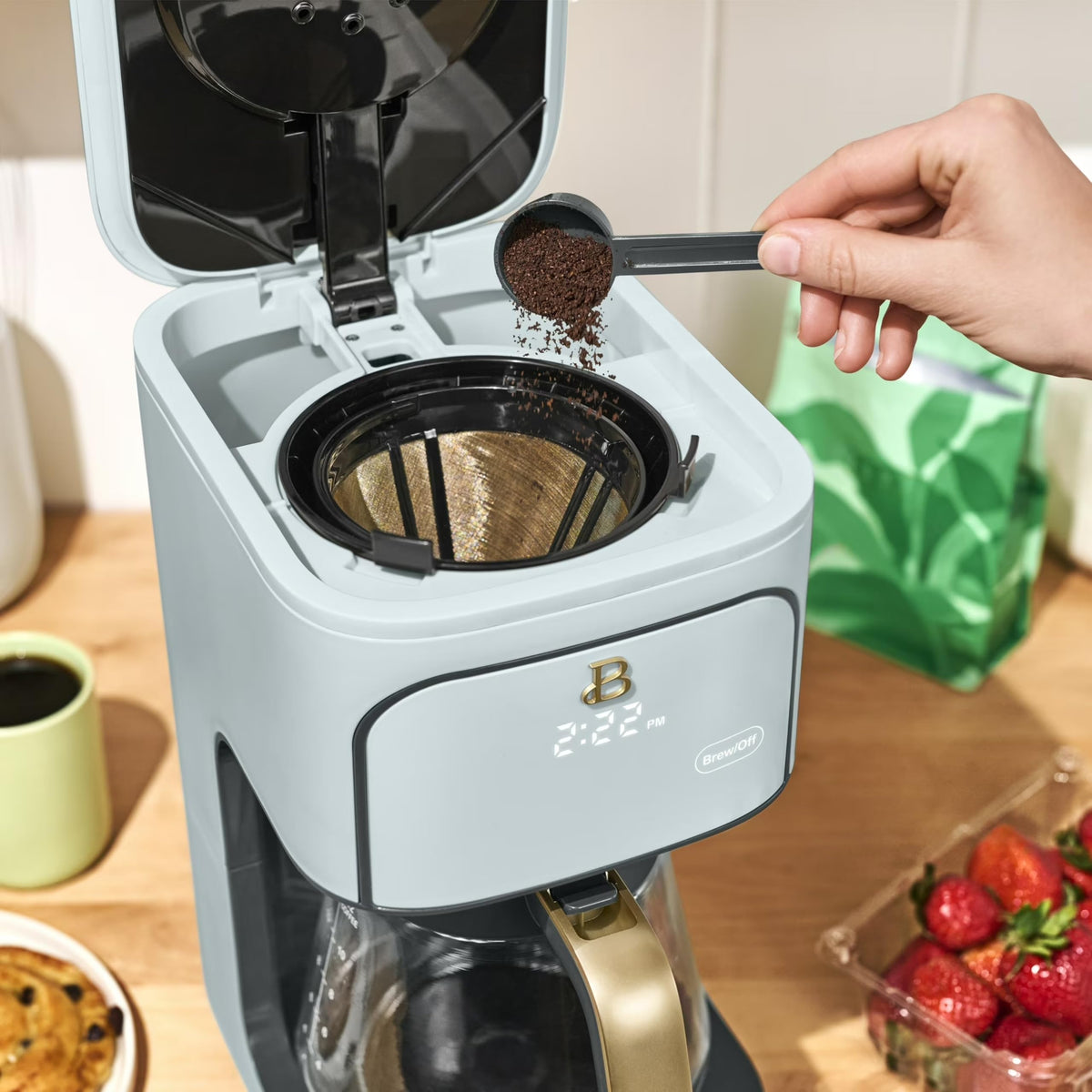 12-Cup Programmable Coffee Maker with Glass Carafe O1052
